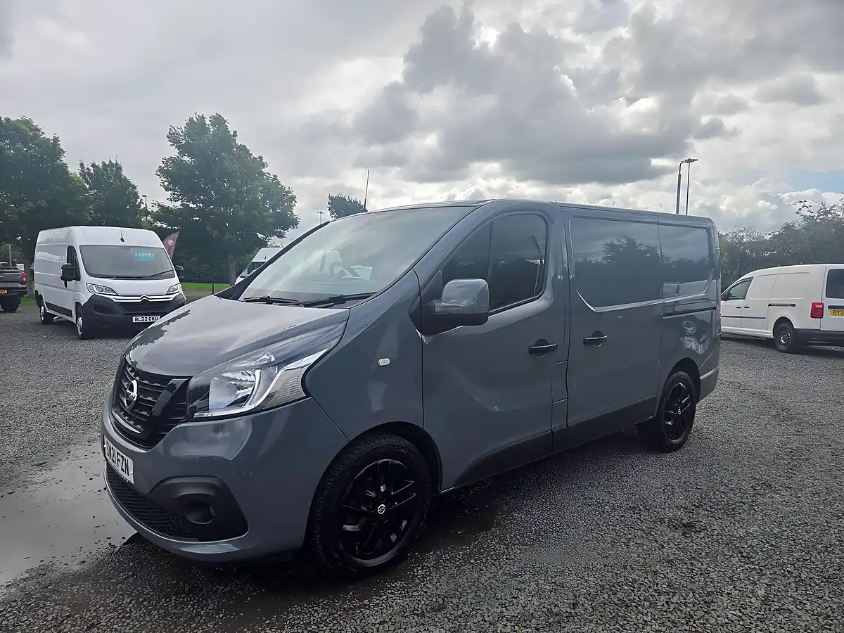 Used 2021 Nissan NV300 Tekna L1 H1 Grey - Interior and Exterior details 6