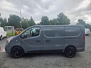 Used 2021 Nissan NV300 Tekna L1 H1 Grey - Interior and Exterior details 8