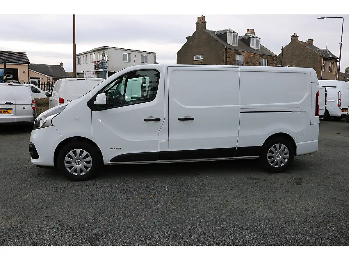 Used 2021 Nissan Nv300 Tekna L3h1 White - Interior and Exterior details 4