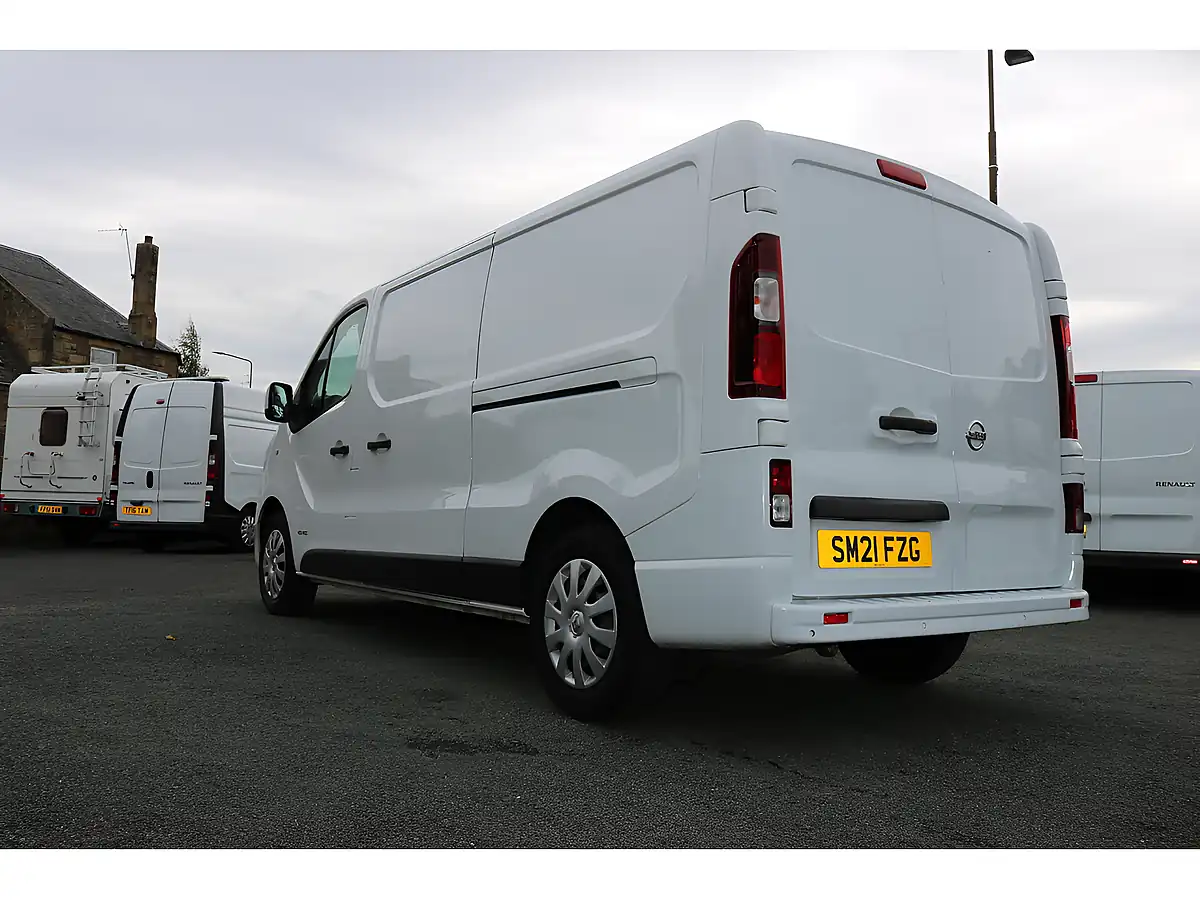 Used 2021 Nissan Nv300 Tekna L3h1 White - Interior and Exterior details 6