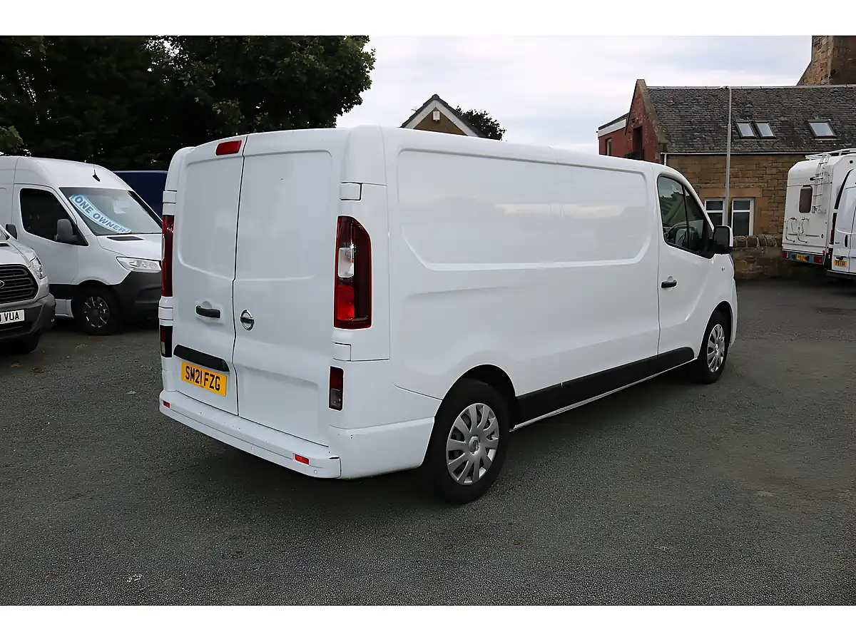 Used 2021 Nissan Nv300 Tekna L3h1 White - Interior and Exterior details 8