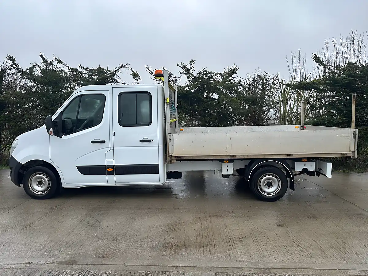 Used 2021 Nissan NV400 - Interior and Exterior details 3