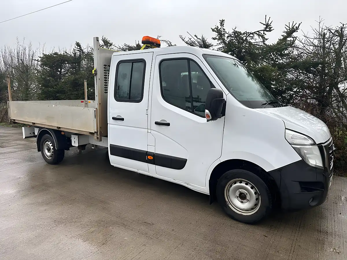 Used 2021 Nissan NV400 - Interior and Exterior details 8