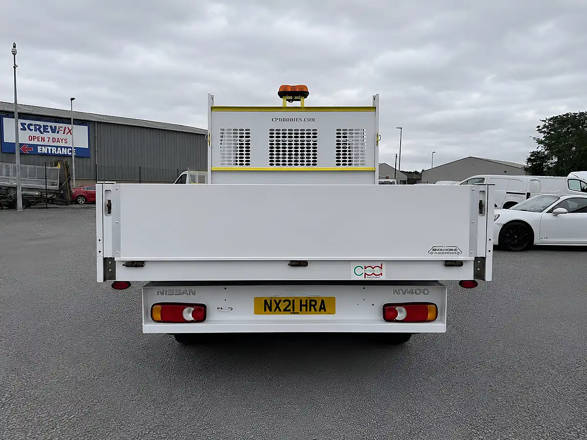 Used 2021 Nissan NV400 Tekna 35 L3 Lwb Alloy Dropside White - Interior and Exterior details 6