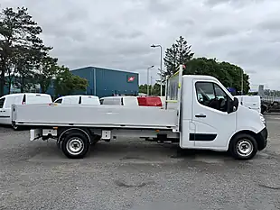 Used 2021 Nissan NV400 Tekna 35 Lwb Alloy Dropside White - Interior and Exterior details 4