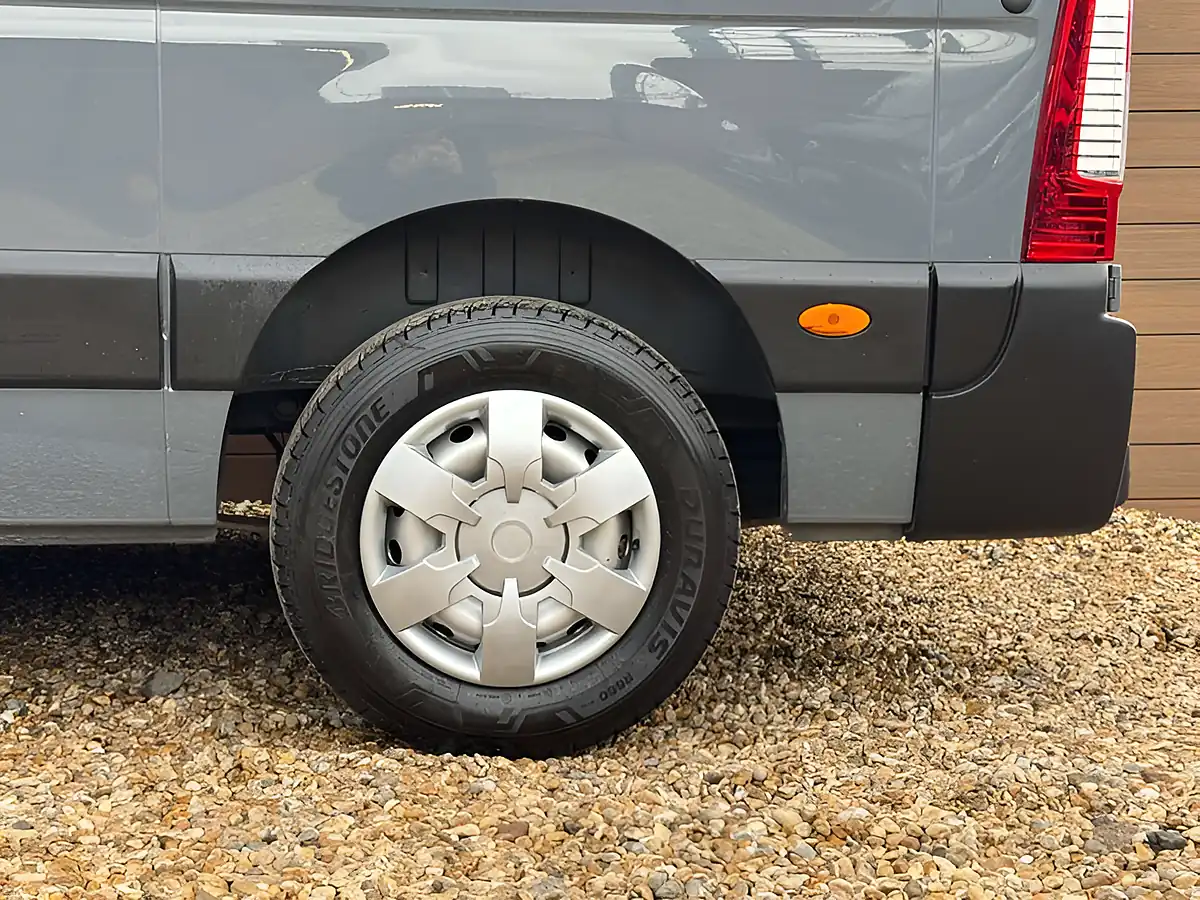 Used 2021 Nissan NV400 Tekna Grey - Interior and Exterior details 14