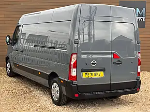 Used 2021 Nissan NV400 Tekna Grey - Interior and Exterior details 5