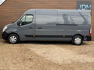 Used 2021 Nissan NV400 Tekna Grey - Interior and Exterior details 6