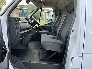 Used 2021 Nissan NV400 Tekna White - Interior and Exterior details 12