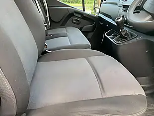 Used 2021 Nissan NV400 Tekna White - Interior and Exterior details 14