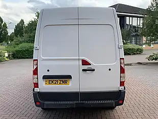 Used 2021 Nissan NV400 Tekna White - Interior and Exterior details 8