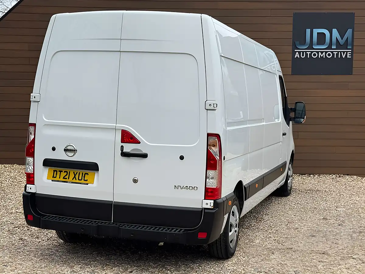 Used 2021 Nissan NV400 Tekna White - Interior and Exterior details 3