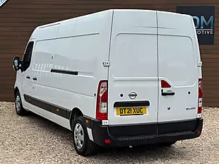 Used 2021 Nissan NV400 Tekna White - Interior and Exterior details 9