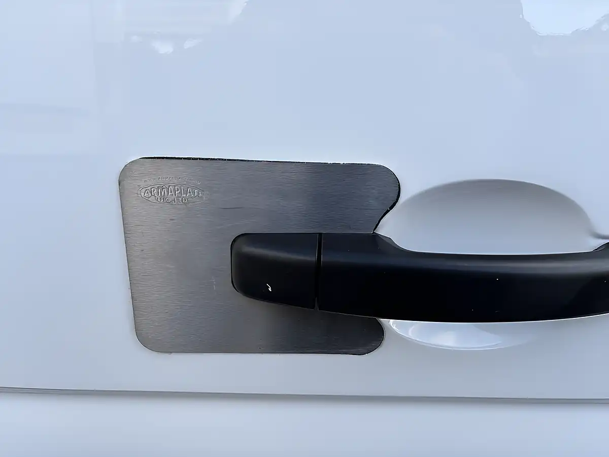 Used 2021 Nissan NV400 Tekna White - Interior and Exterior details 17