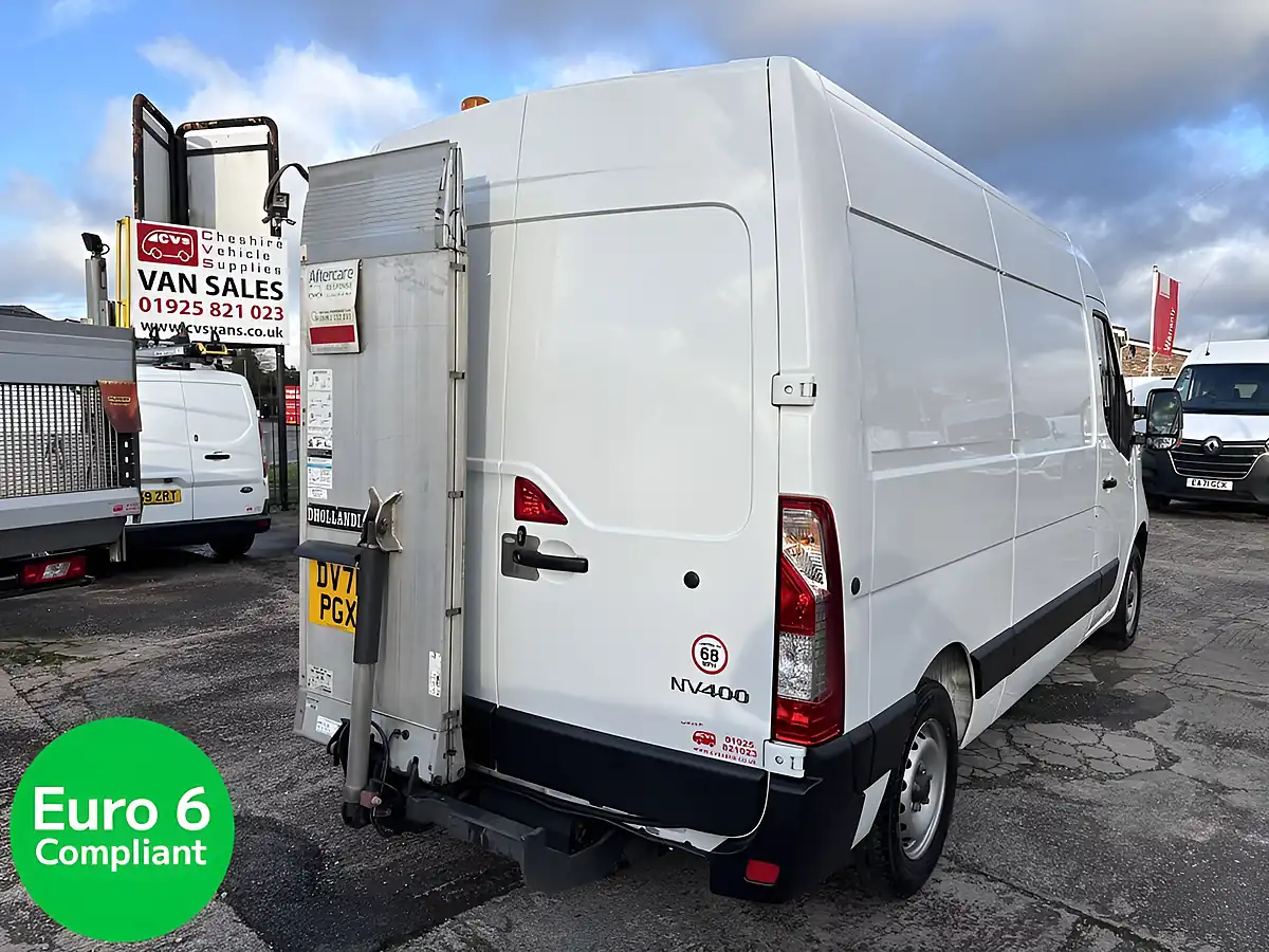 Used 2021 Nissan NV400 Tekna White - Interior and Exterior details 5