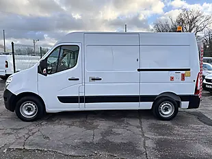 Used 2021 Nissan NV400 Tekna White - Interior and Exterior details 7