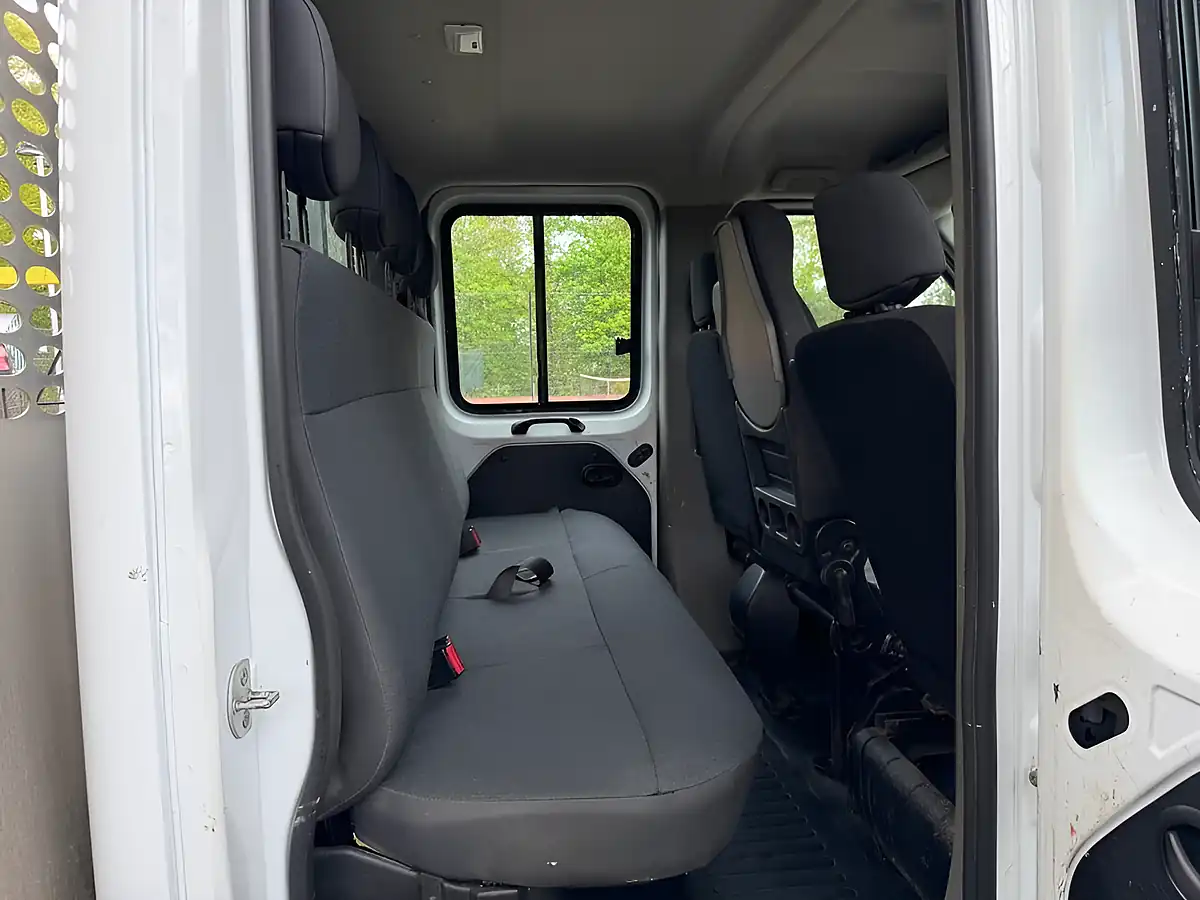 Used 2021 Nissan NV400 Tekna White - Interior and Exterior details 15