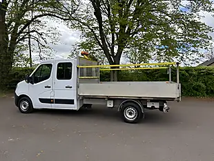 Used 2021 Nissan NV400 Tekna White - Interior and Exterior details 8