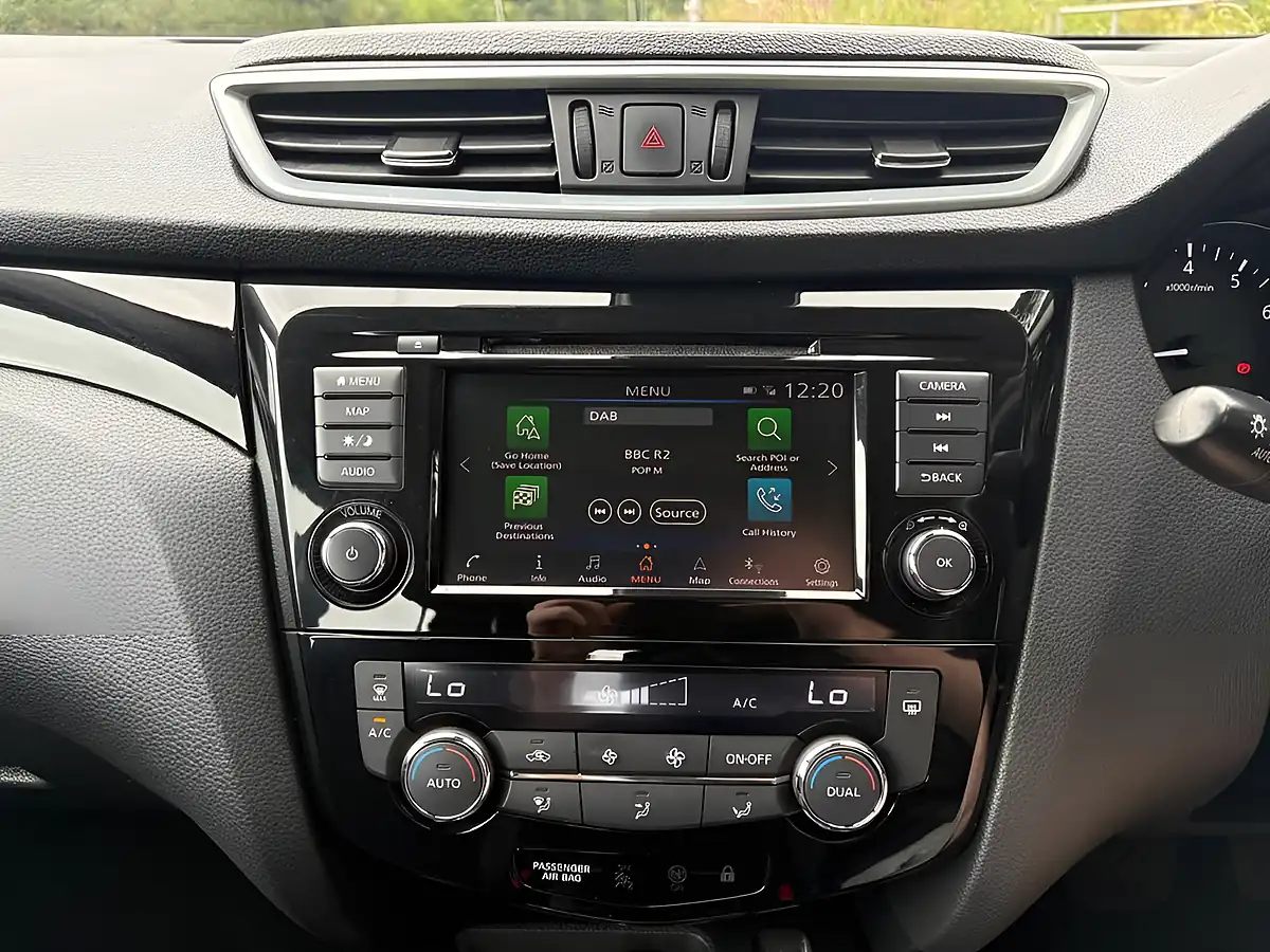Used 2021 Nissan Qashqai Acenta Premium Black - Interior and Exterior details 11