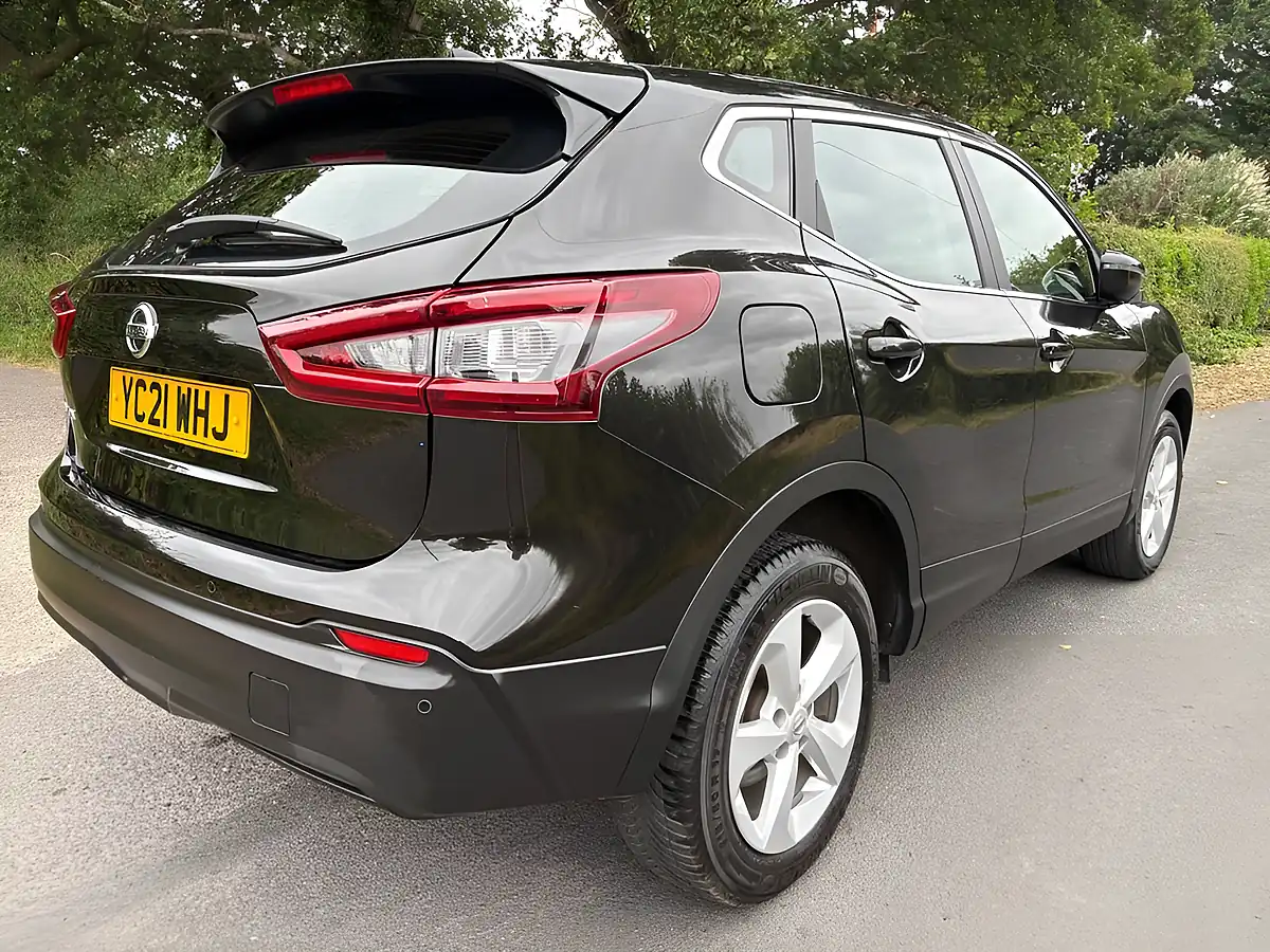 Used 2021 Nissan Qashqai Acenta Premium Black - Interior and Exterior details 16