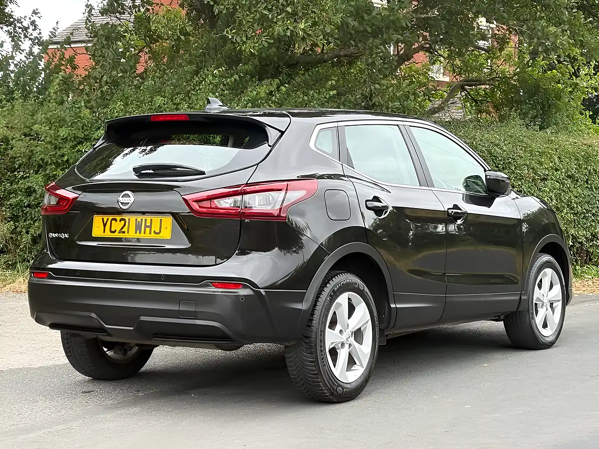 Used 2021 Nissan Qashqai Acenta Premium Black - Interior and Exterior details 8