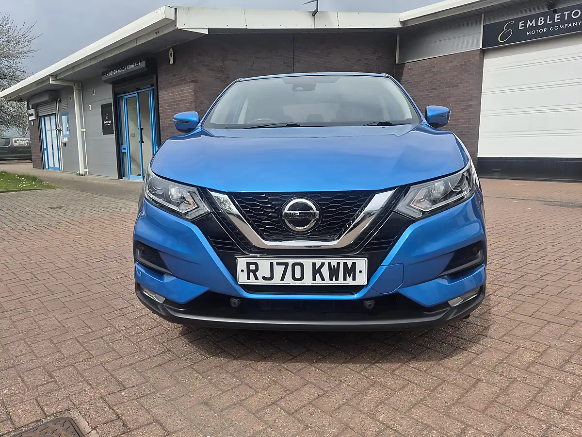 Used 2021 Nissan Qashqai Acenta Premium Blue - Interior and Exterior details 11