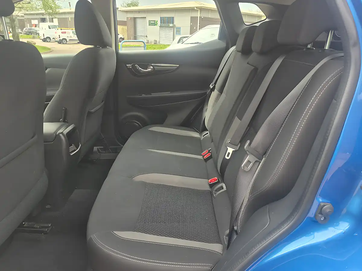 Used 2021 Nissan Qashqai Acenta Premium Blue - Interior and Exterior details 13