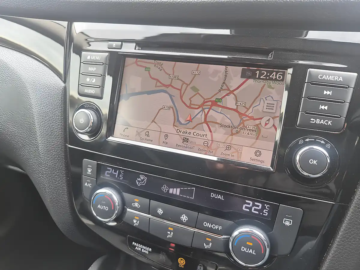 Used 2021 Nissan Qashqai Acenta Premium Blue - Interior and Exterior details 17