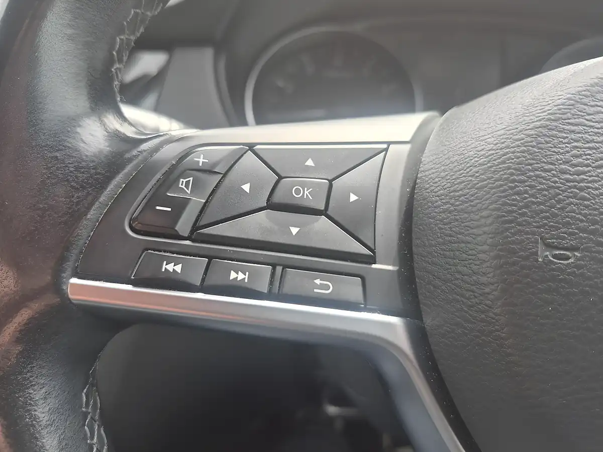 Used 2021 Nissan Qashqai Acenta Premium Blue - Interior and Exterior details 19