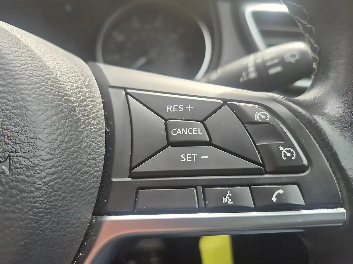 Used 2021 Nissan Qashqai Acenta Premium Blue - Interior and Exterior details 20