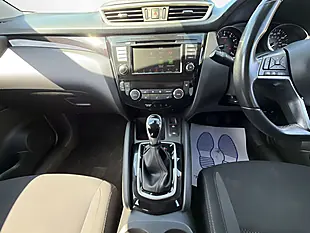 Used 2021 Nissan Qashqai Acenta Premium Blue - Interior and Exterior details 10