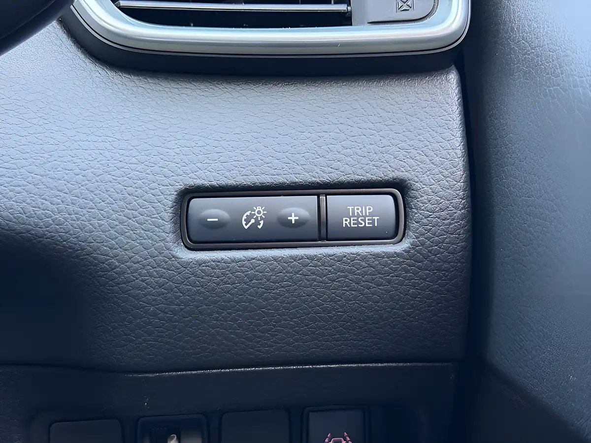Used 2021 Nissan Qashqai Acenta Premium Blue - Interior and Exterior details 19