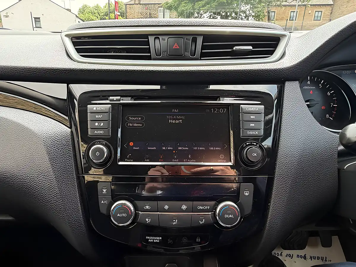 Used 2021 Nissan Qashqai Acenta Premium Grey - Interior and Exterior details 8