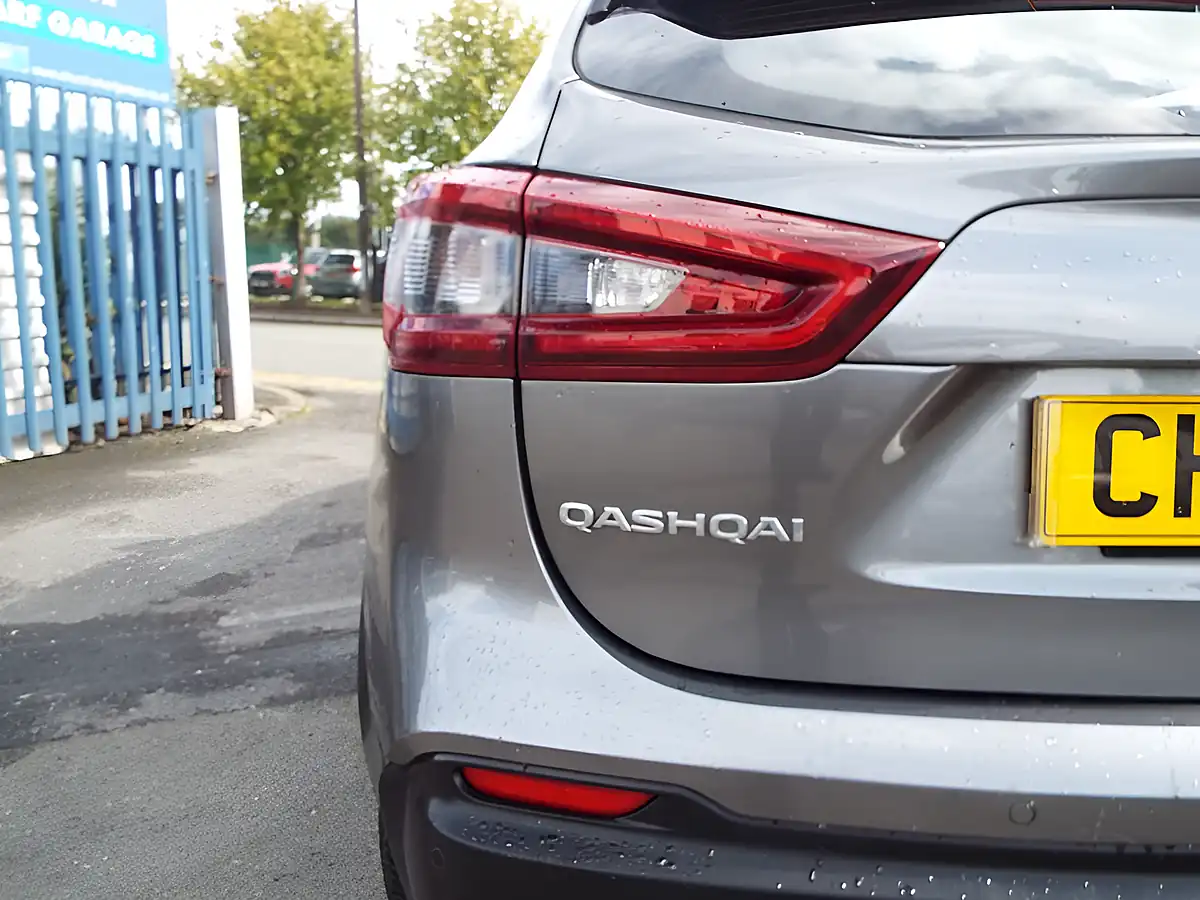 Used 2021 Nissan Qashqai Acenta Premium Grey - Interior and Exterior details 16