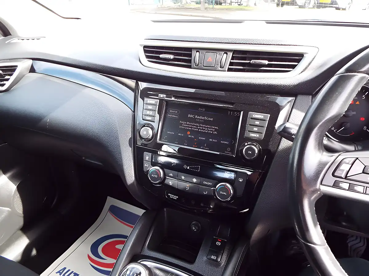 Used 2021 Nissan Qashqai Acenta Premium Grey - Interior and Exterior details 18