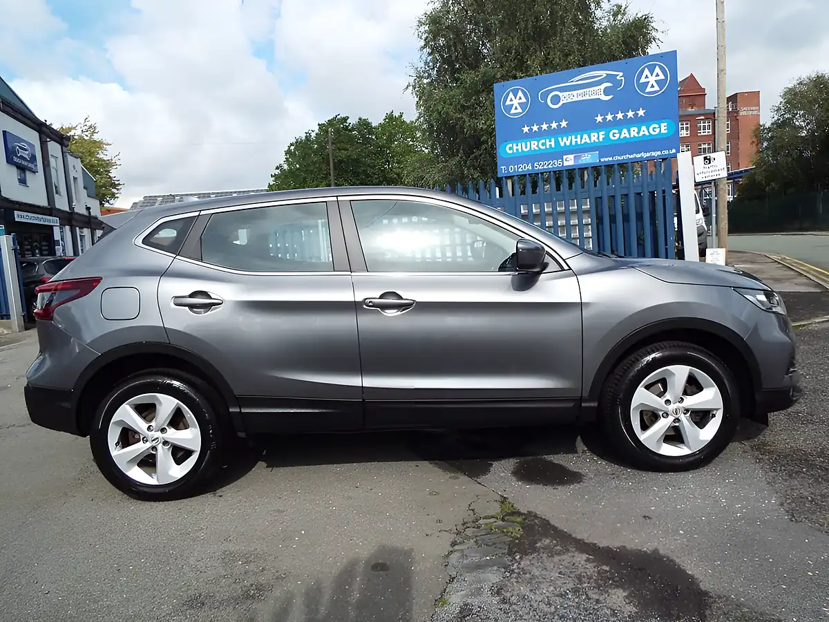 Used 2021 Nissan Qashqai Acenta Premium Grey - Interior and Exterior details 8