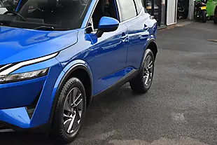 Used 2021 Nissan Qashqai Acenta Premium Magnetic Blue - Interior and Exterior details 11
