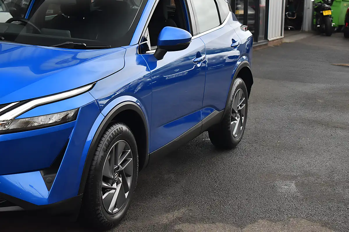 Used 2021 Nissan Qashqai Acenta Premium Magnetic Blue - Interior and Exterior details 11