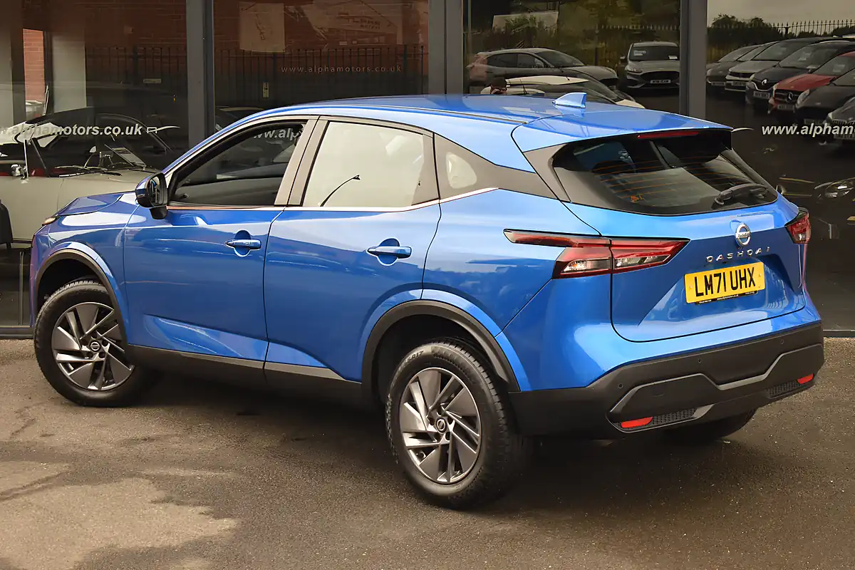 Used 2021 Nissan Qashqai Acenta Premium Magnetic Blue - Interior and Exterior details 2