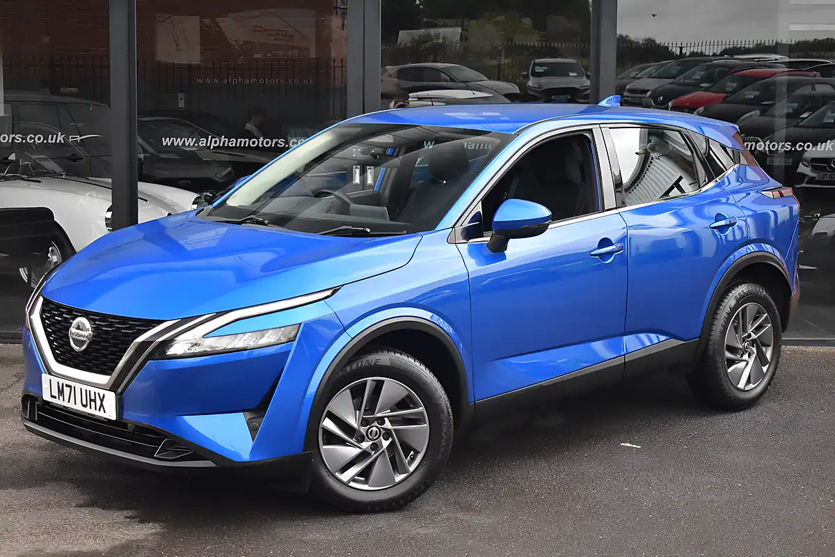 Used 2021 Nissan Qashqai Acenta Premium Magnetic Blue - Interior and Exterior details 4