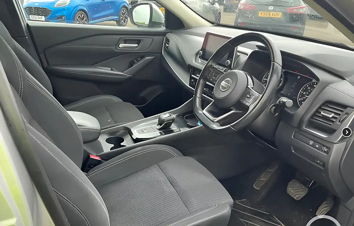 Used 2021 Nissan Qashqai Acenta Premium Silver - Interior and Exterior details 5