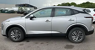 Used 2021 Nissan Qashqai Acenta Premium Silver - Interior and Exterior details 8