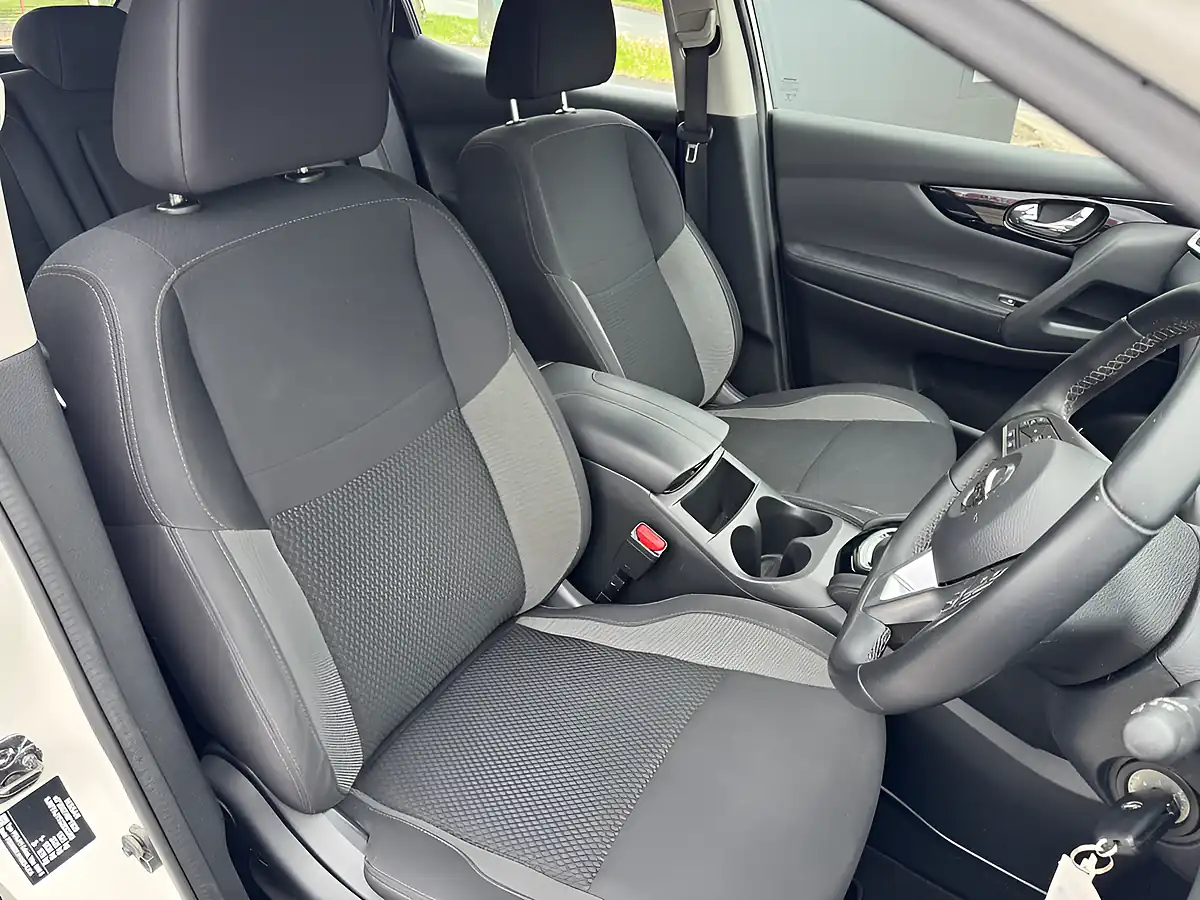 Used 2021 Nissan Qashqai Acenta Premium White - Interior and Exterior details 2
