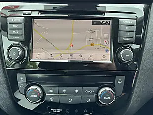 Used 2021 Nissan Qashqai Acenta Premium White - Interior and Exterior details 3