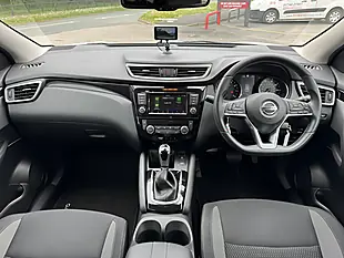 Used 2021 Nissan Qashqai Acenta Premium White - Interior and Exterior details 6