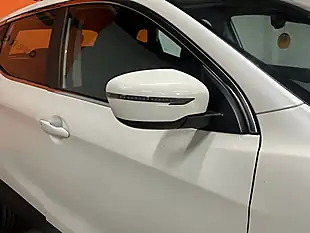 Used 2021 Nissan Qashqai Acenta Premium White - Interior and Exterior details 17