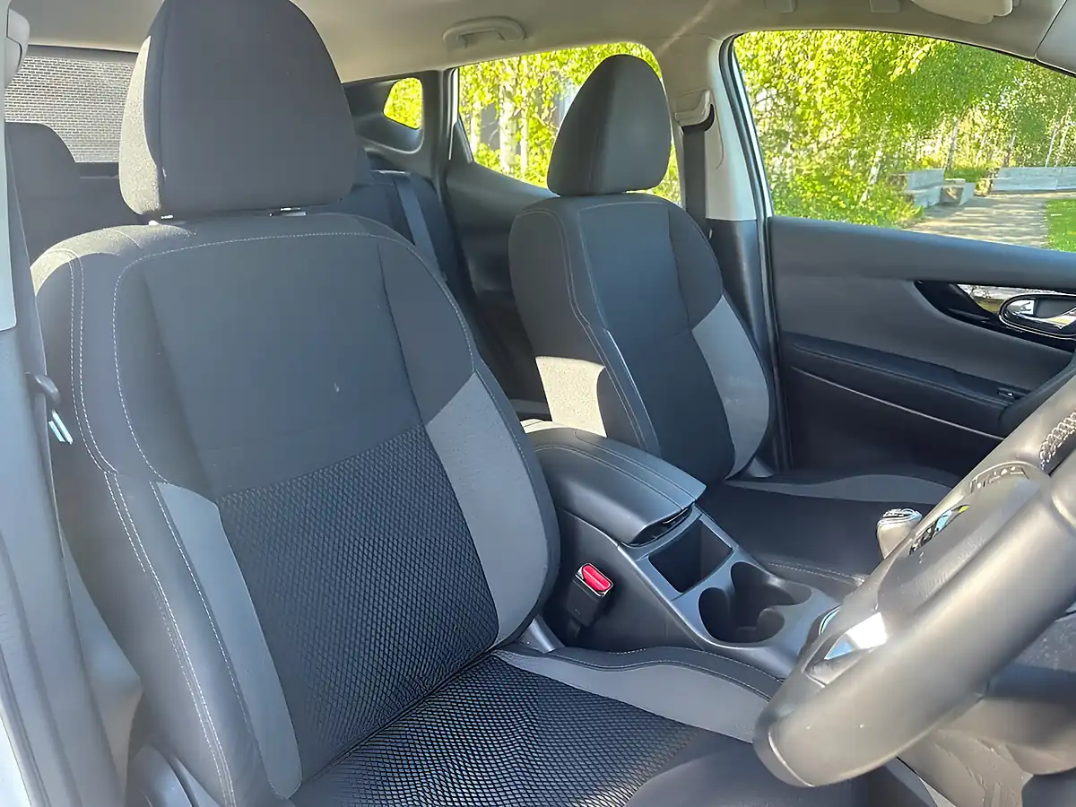 Used 2021 Nissan Qashqai Acenta Premium White - Interior and Exterior details 19