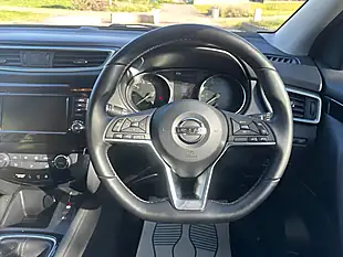 Used 2021 Nissan Qashqai Acenta Premium White - Interior and Exterior details 20