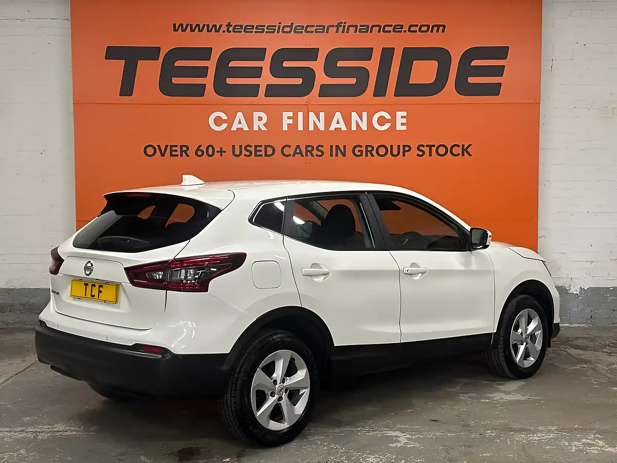 Used 2021 Nissan Qashqai Acenta Premium White - Interior and Exterior details 3