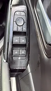 Used 2021 Nissan Qashqai N-Connecta Silver - Interior and Exterior details 10